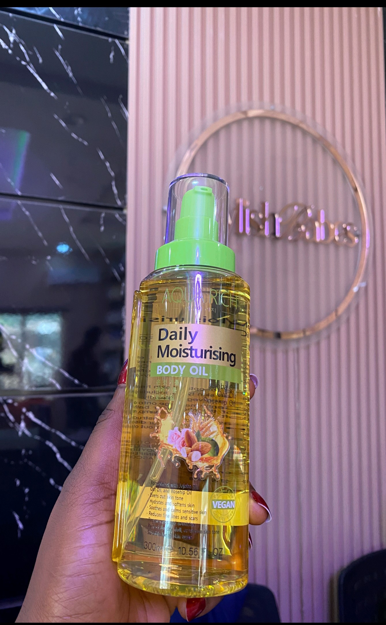 Aqua Rich Daily Moisturising Body oil 300ml